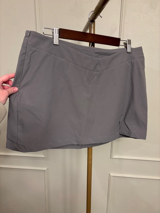 HALARA Dresses & Skirts - HALARA Gray Skirt Quick Dry Material with Zipper MSRP $39 NWT XL
